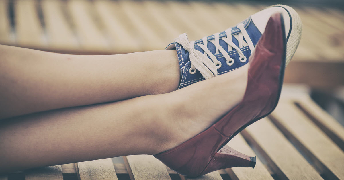 What should real estate agents wear?